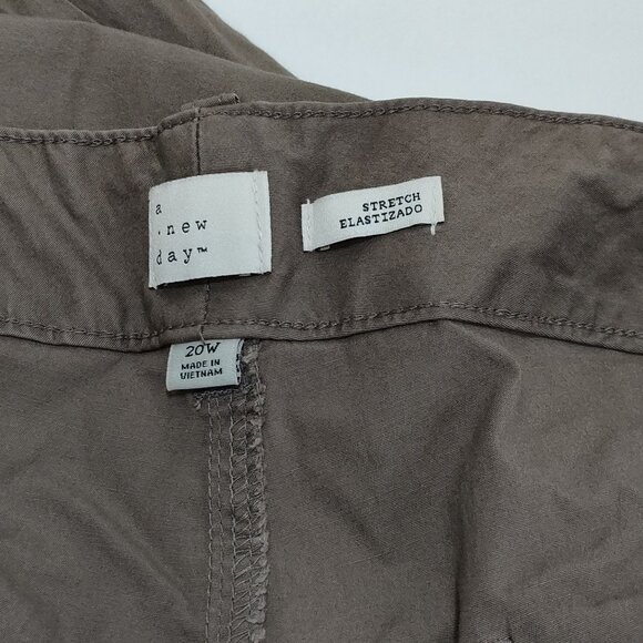 A New Day Womens 20W Chino Brown Stretch Straight Relaxed Cuffed Ankle Pants NWT - Picture 5 of 10
